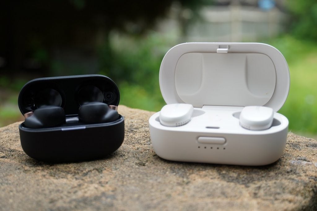 Sony XM4 case and the Bose QC earbuds case