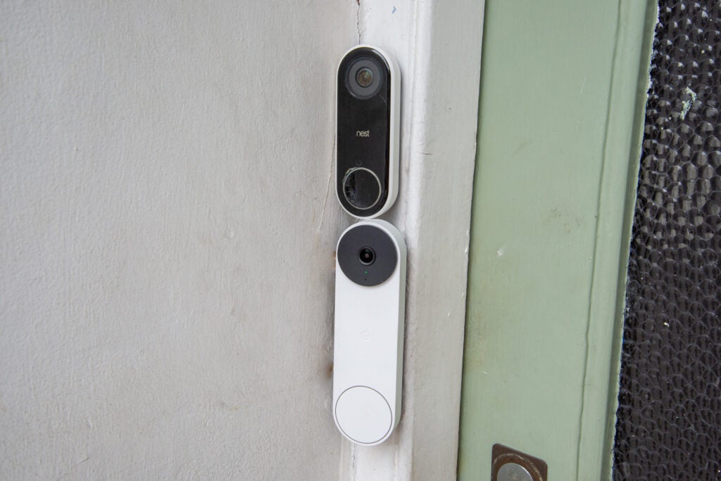 Nest Doorbell (battery) with Nest Doorbell (wired)