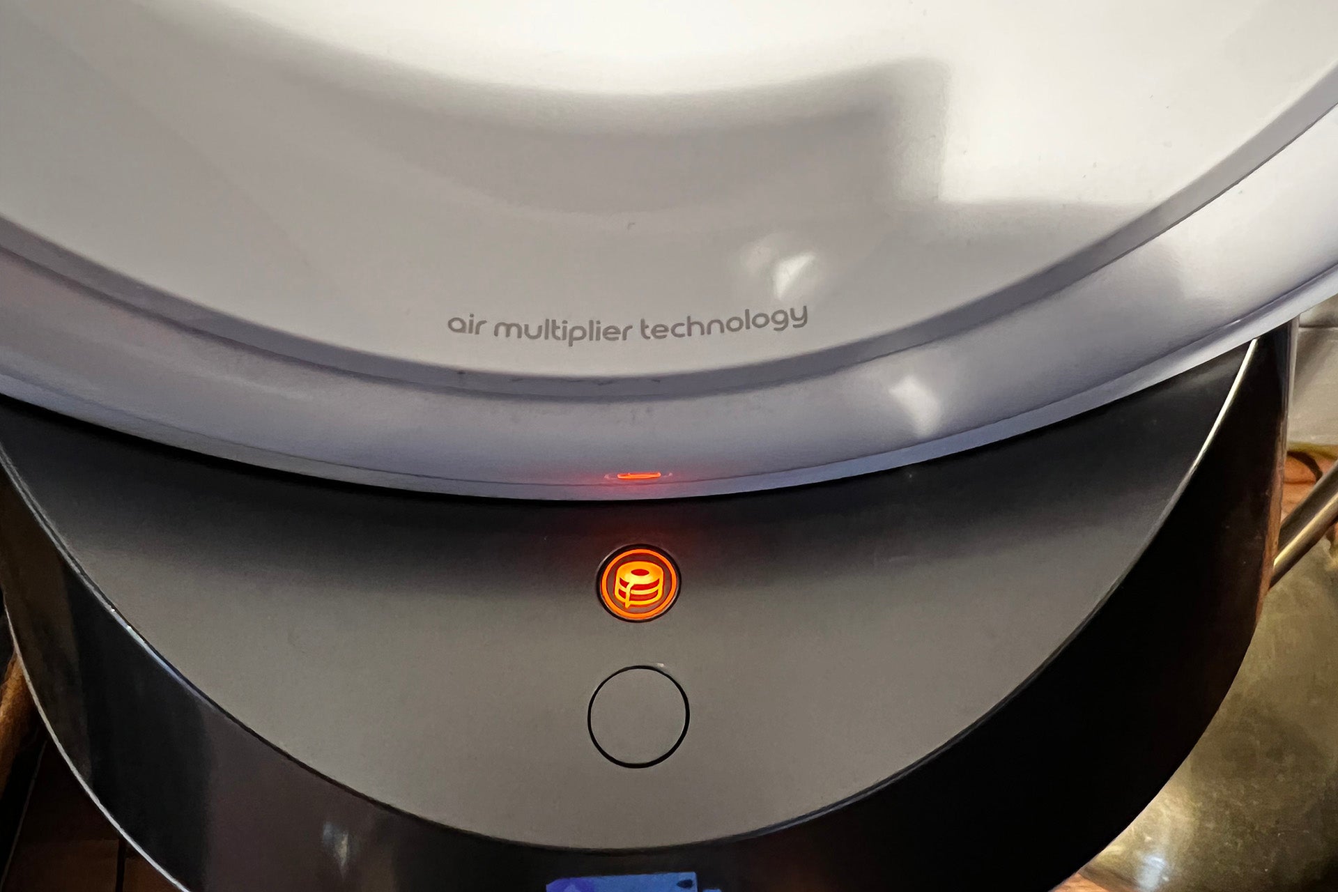 Dyson Humidifier deep clean button